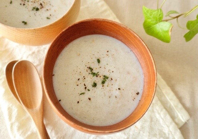 テレビでも取り上げられました レンコンパウダー 季節のトラブルに 甘酒に入れて飲むのがオススメ レンコンポタージュやレンコンスープにも おうち時間  おうちごはん 花粉 マスク 免疫 れんこんパウダー 100gレンコンパウダー 国産 野菜パウダー 皮ごとパウダー 九州産 ...