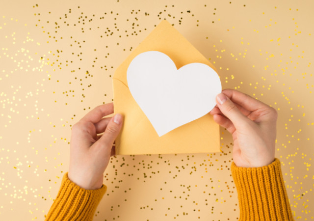 バレンタインにはメッセージカードを添えよう！思いが伝わる書き方と例文