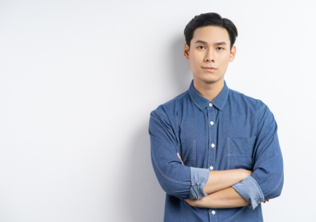 猫系男子の性格や恋愛の特徴とは？犬系男子との違いや好きなタイプも解説