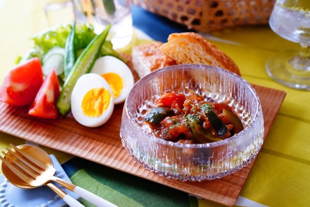 フレッシュトマトと夏野菜で簡単 ラタトゥイユ アレンジレシピ Michill Bygmo ミチル