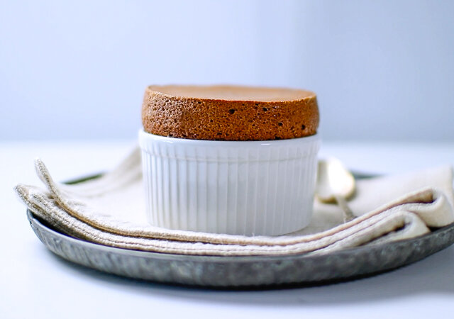 家にある食材だけでOK！しゅわしゅわチョコレートスフレの簡単レシピ