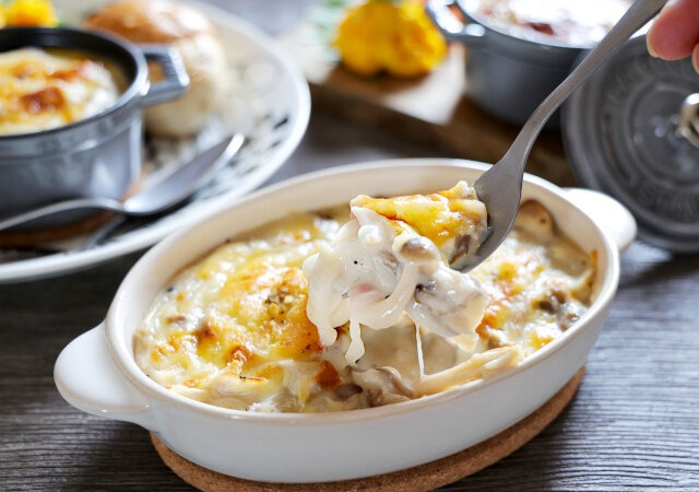 フライパンもオーブンもいりません！簡単すぎるのに美味しい！きのことベーコンのグラタンレシピ