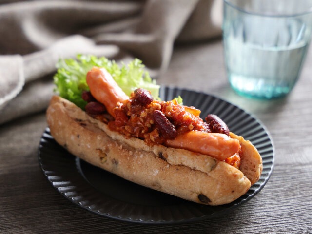 フライパンに材料をどんどん入れるだけ！作り置きしとくとなにかと便利！チリコンカンのレシピ