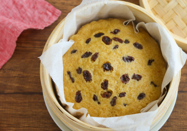 しっとりふかふか！せいろで作る中華風でか蒸しパン「マーラーカオ」のレシピ