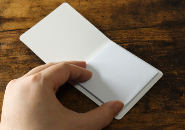 セリアのペットグッズコーナーに隠れてた名品♡秋冬のお悩みを解消できる！優秀お手入れグッズ