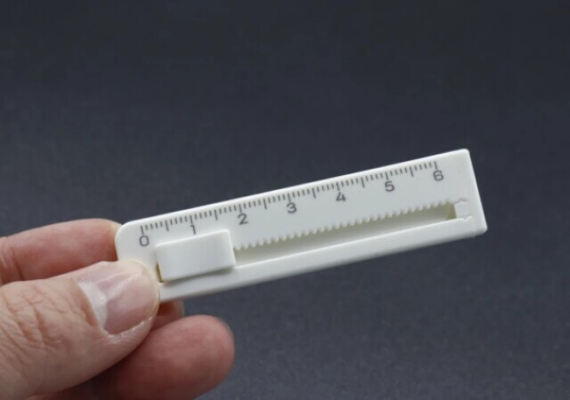 ダイソーのこれポーチに入れとくと役立つよ！おもちゃみたいだけど超便利！おすすめミニ文具3選