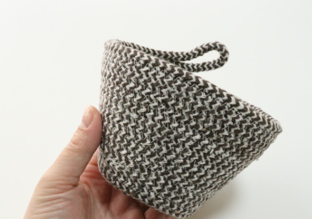 ダイソーって凄いよな～これが100円なんだから！コスパもデザインも優秀♡プチ収納グッズ