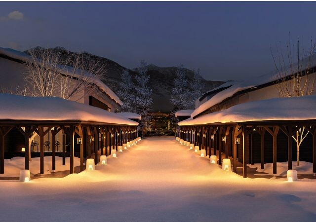 幻想的な「雪と光の回廊」にうっとり…信州の温泉宿で心も体も温まる♡冬の絶景旅