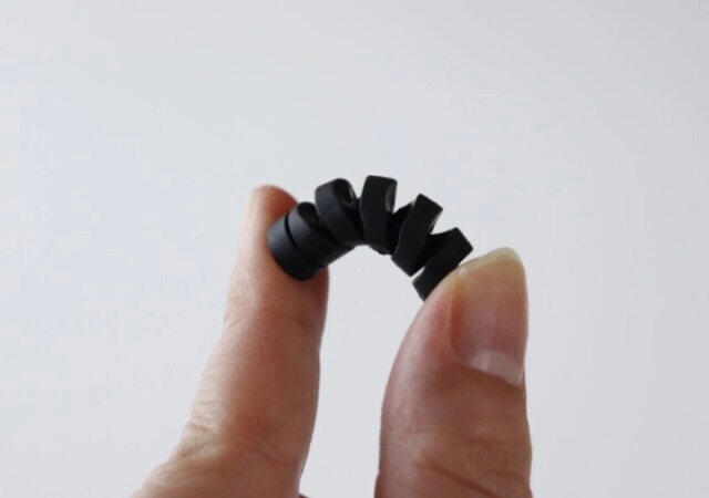 ダイソー行って大後悔…もっと早く買えばよかった！快適度が爆上がりした便利ケーブルグッズ3選