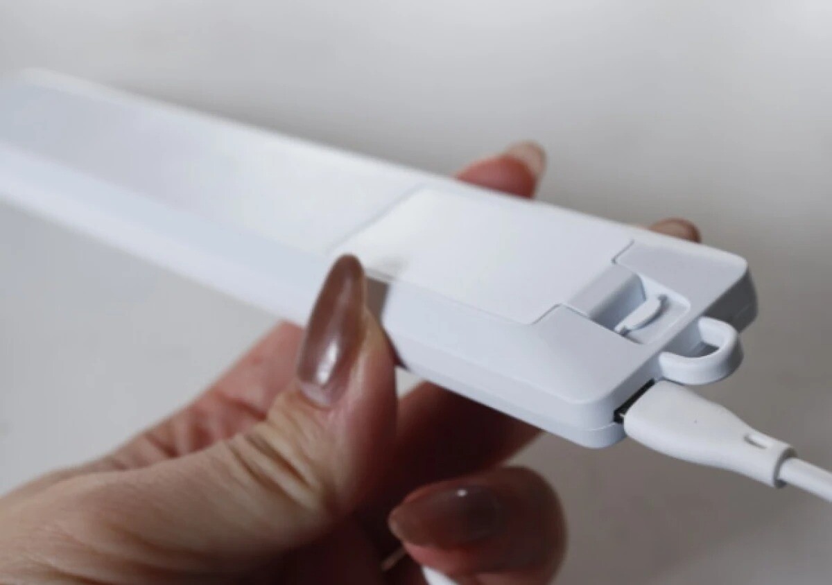 ダイソーがとんでもないもの出してる！「100均でこれアリなの！？」ハイレベルなライト3選