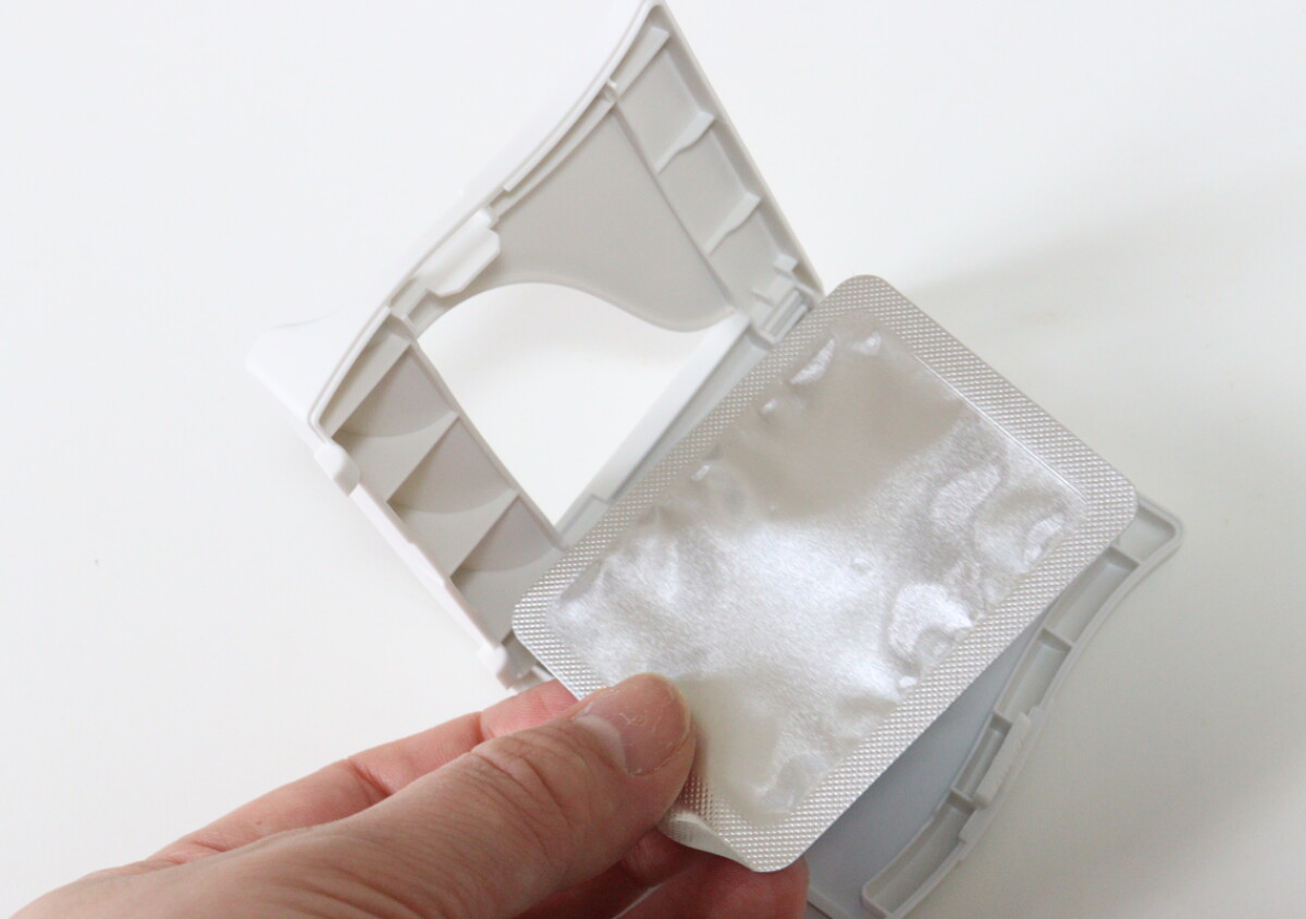 ダイソー×アース製薬！ぽんっと置くだけ♡嫌～な虫と臭いをまとめて対策できる便利グッズ