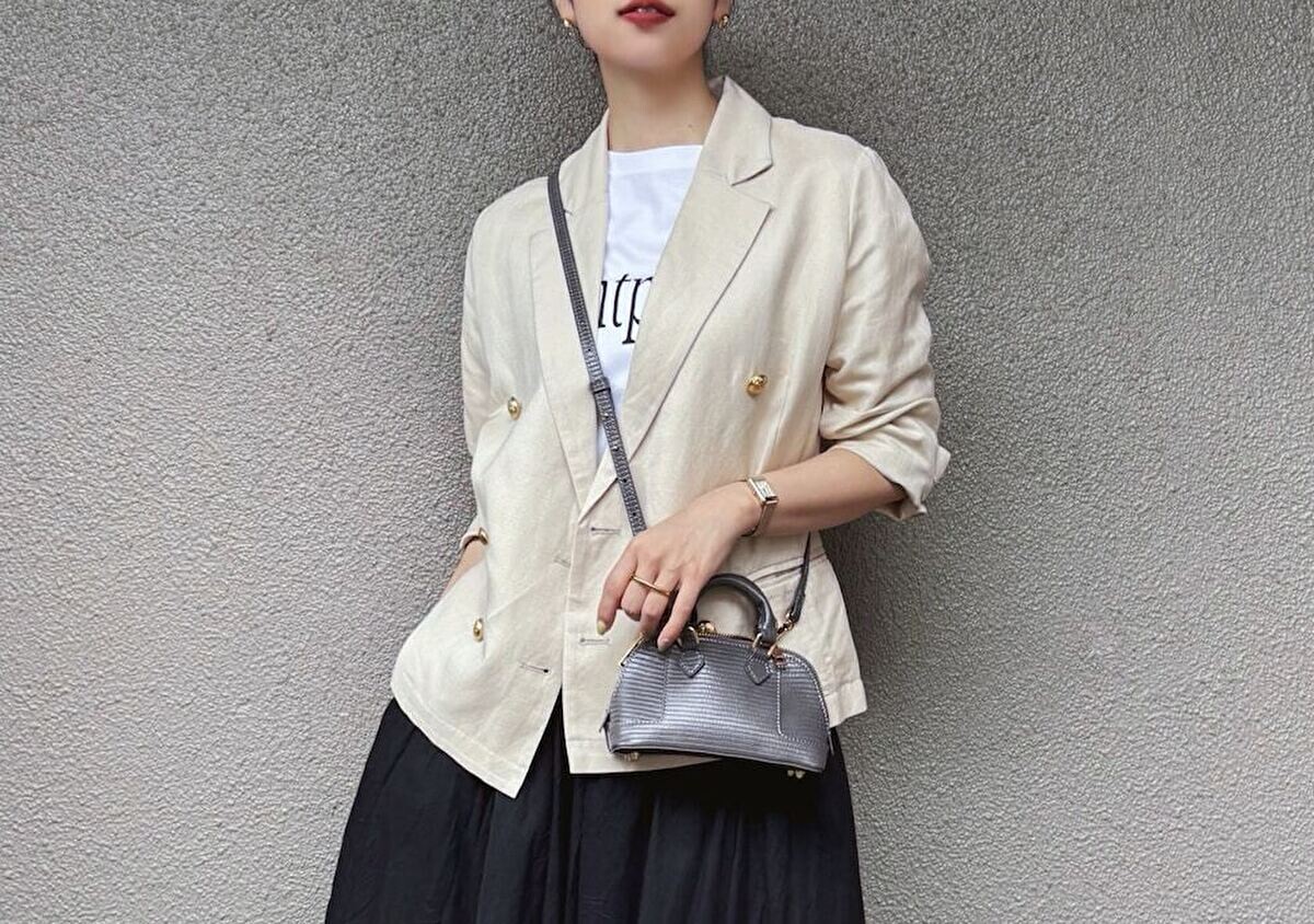 夏の定番「ロゴTシャツ」大人はこう着る♡カジュアルすぎない！おしゃれさんのお手本コーデ5選