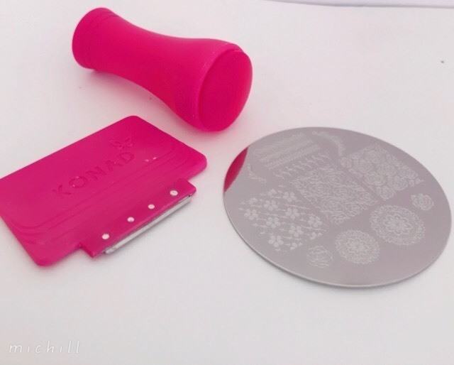 セリアで購入 スタンピングネイルでプロ級レースネイル E Start マガジン