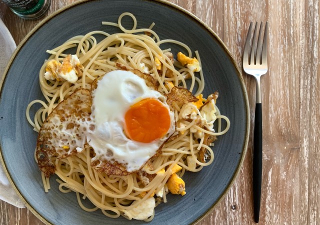 イタリア発 少ない食材で簡単に作れて美味しい 貧乏人のパスタ って Michill ミチル