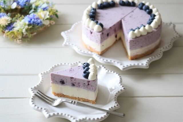 こんなケーキがうちで作れるの 混ぜて冷やすだけ お店みたいなブルーベリーレアチーズケーキ Michill Bygmo ミチル