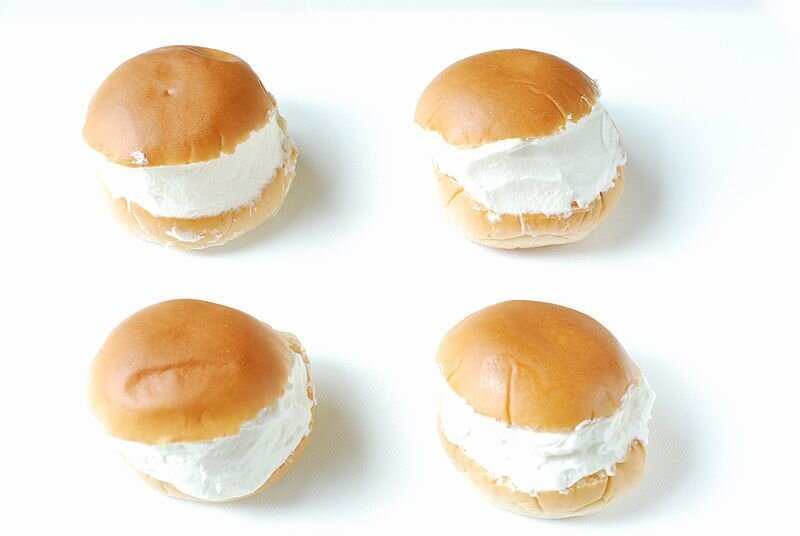 菓子パンを使って超簡単 話題の大人気スイーツ マリトッツォ をおうちで再現 Michill Bygmo ミチル